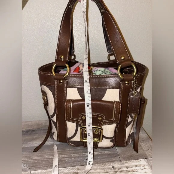Coach Brown and Cream Shoulder Bag - Picture 15 of 16